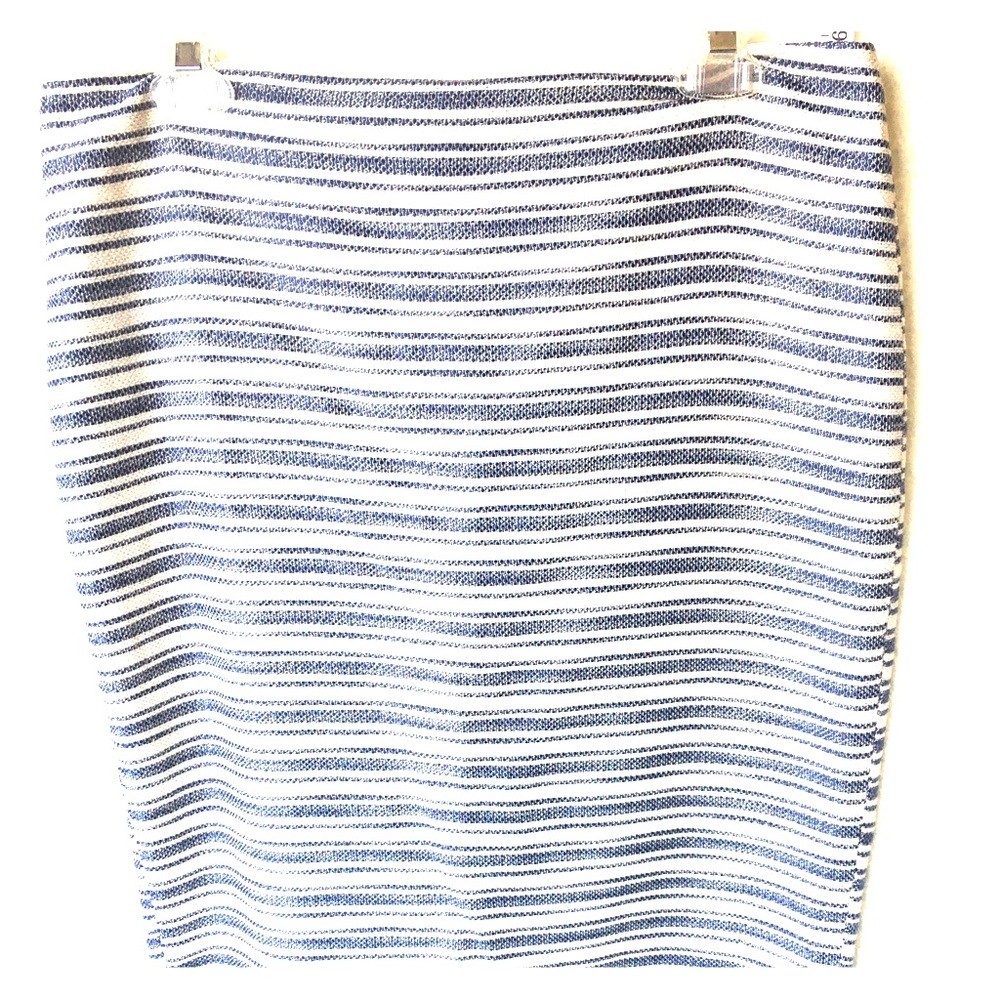 3/$30 Navy/Cream pencil skirt. Looks so cute on!